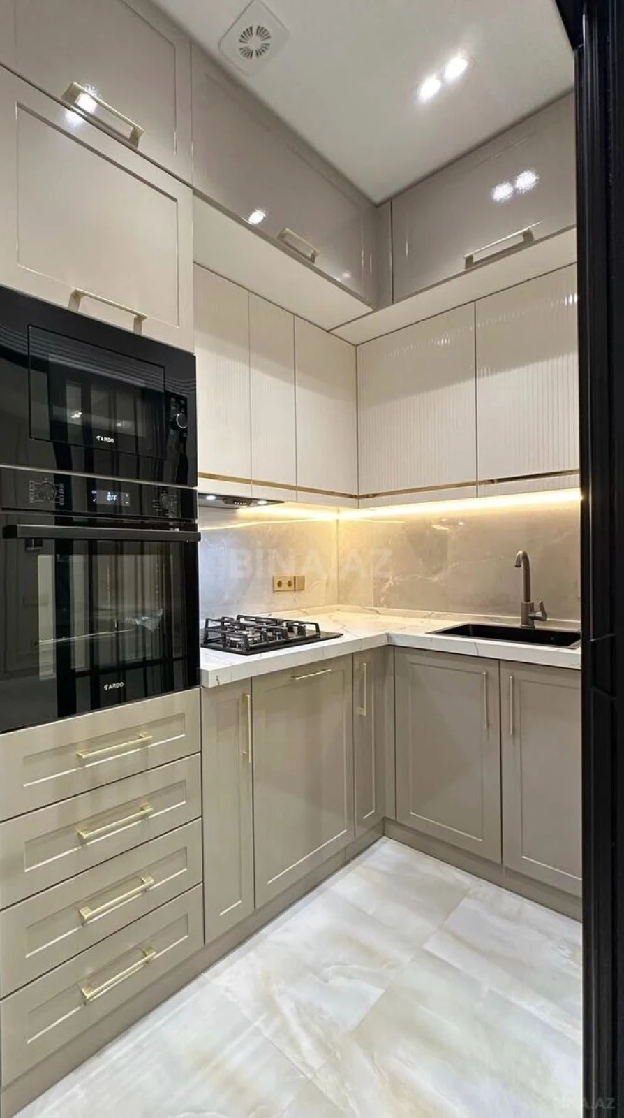 Satılır 2 otaqlı mənzil 55 m²