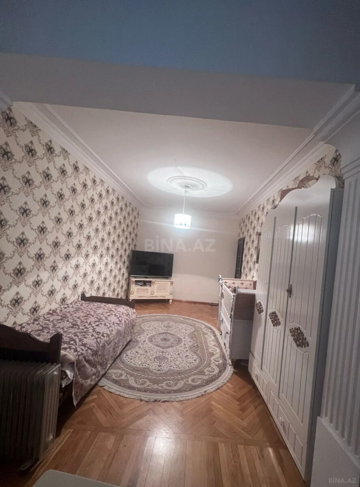 Satılır 4 otaqlı mənzil 110 m²