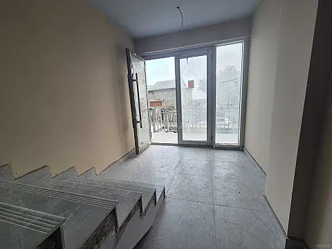 Satılır obyekt 361 m²