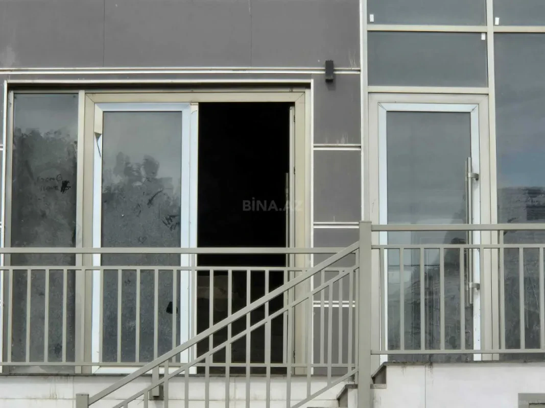 Satılır obyekt 361 m²