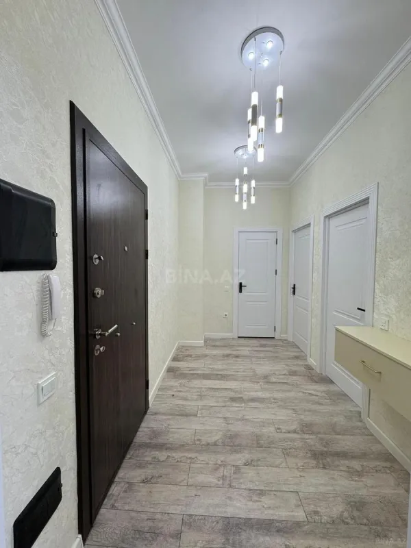 Satılır 2 otaqlı mənzil 72 m²