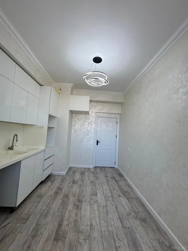 Satılır 2 otaqlı mənzil 72 m²