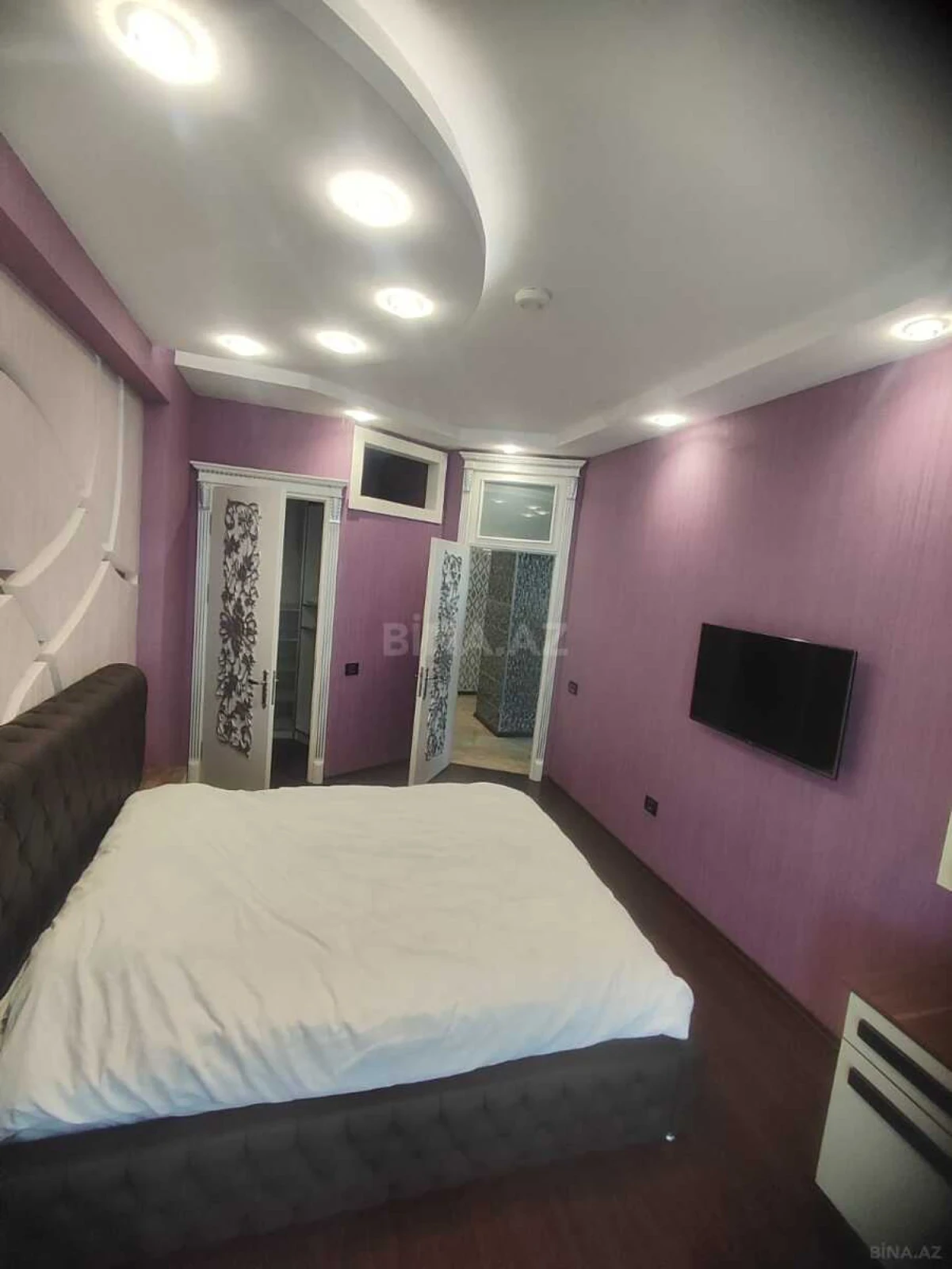 Kirayə verilir 5 otaqlı mənzil 350 m²