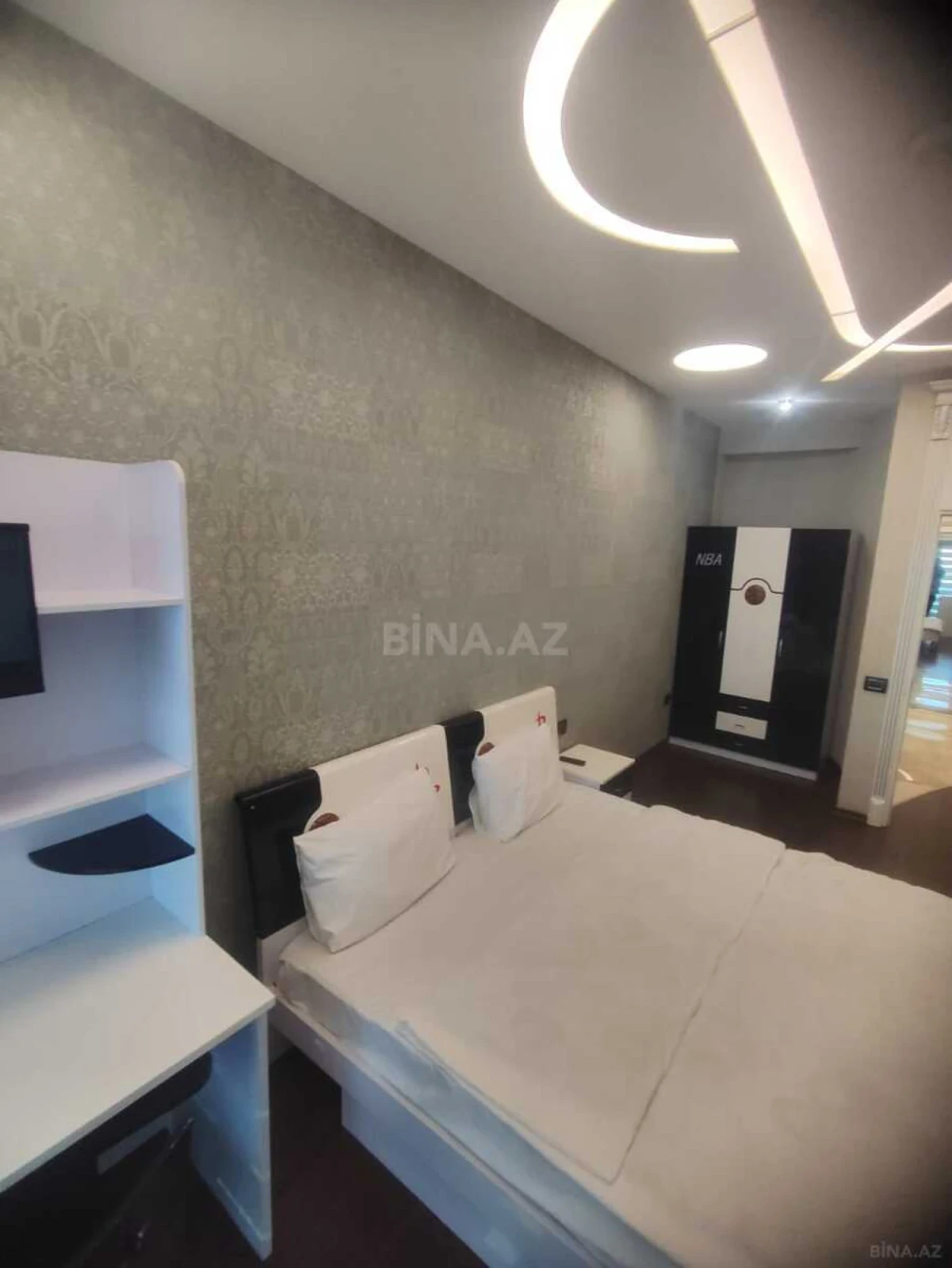 Kirayə verilir 5 otaqlı mənzil 350 m²