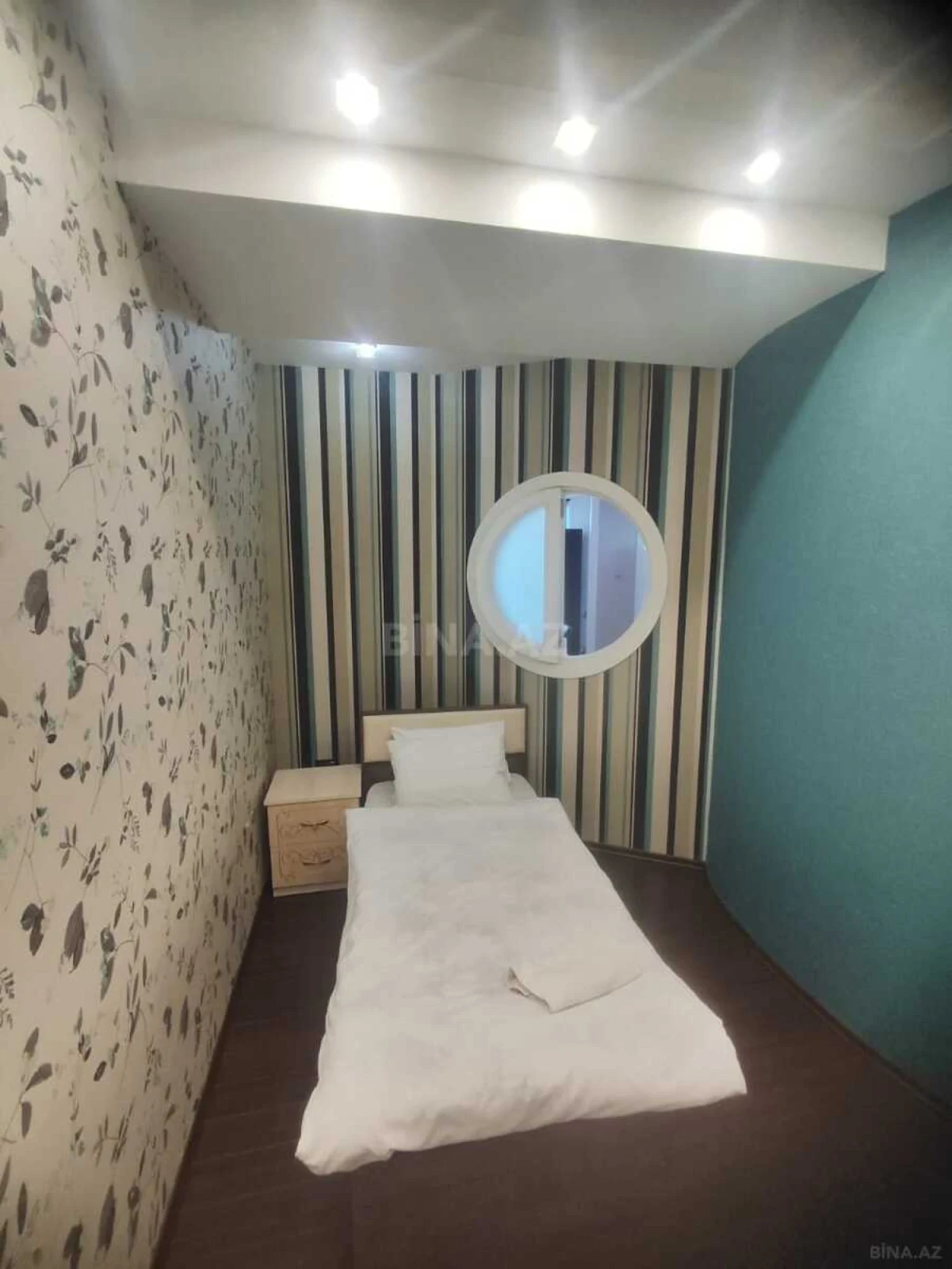 Kirayə verilir 5 otaqlı mənzil 350 m²