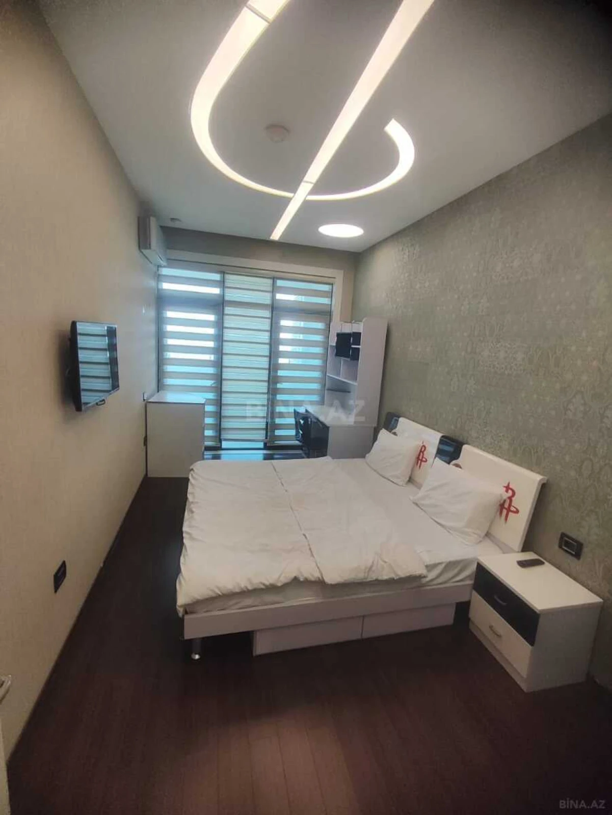 Kirayə verilir 5 otaqlı mənzil 350 m²