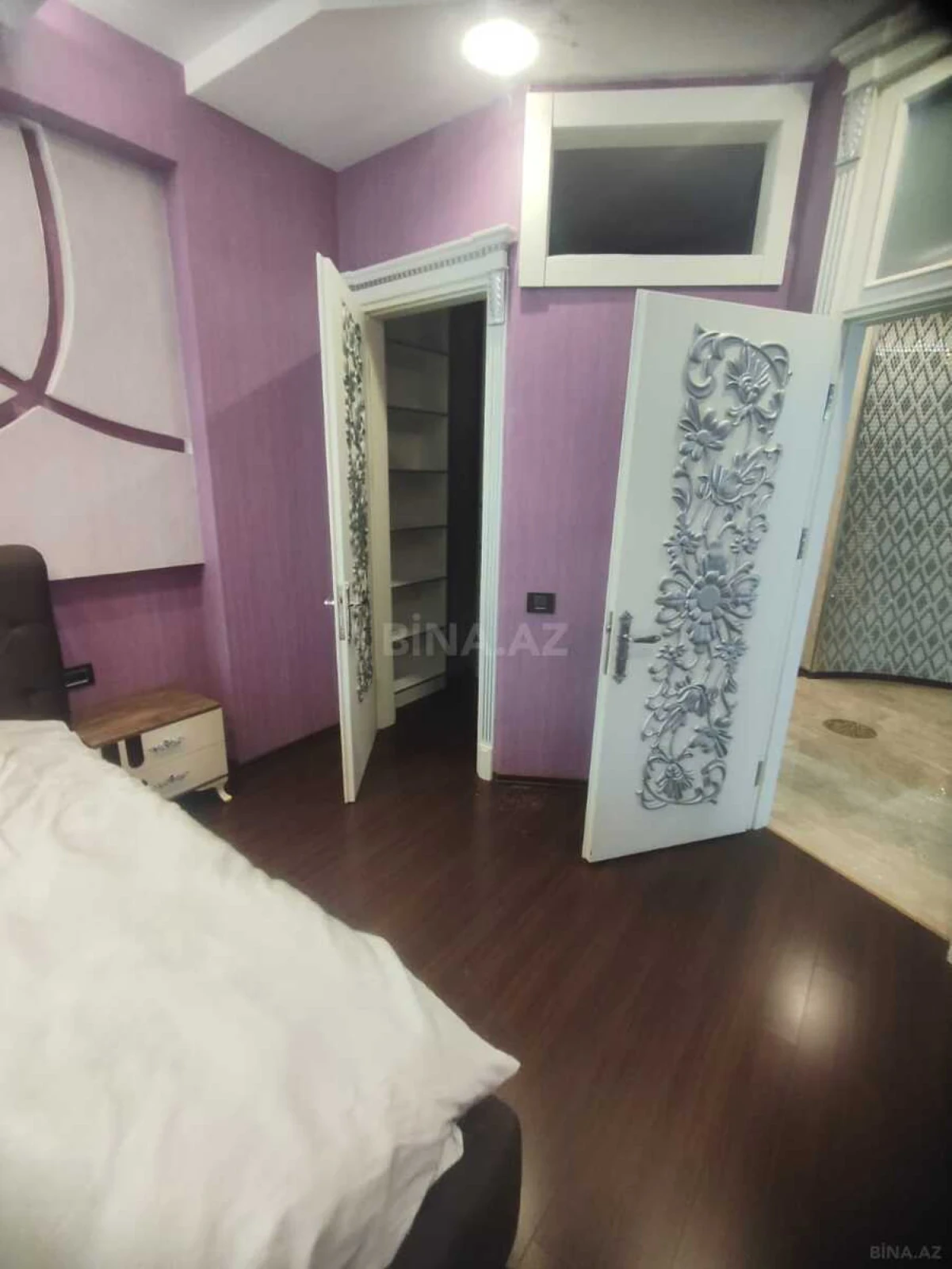 Kirayə verilir 5 otaqlı mənzil 350 m²