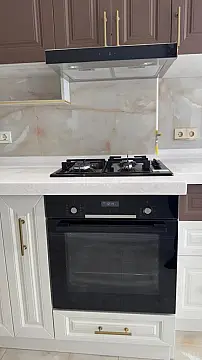 Satılır 4 otaqlı mənzil 145 m²