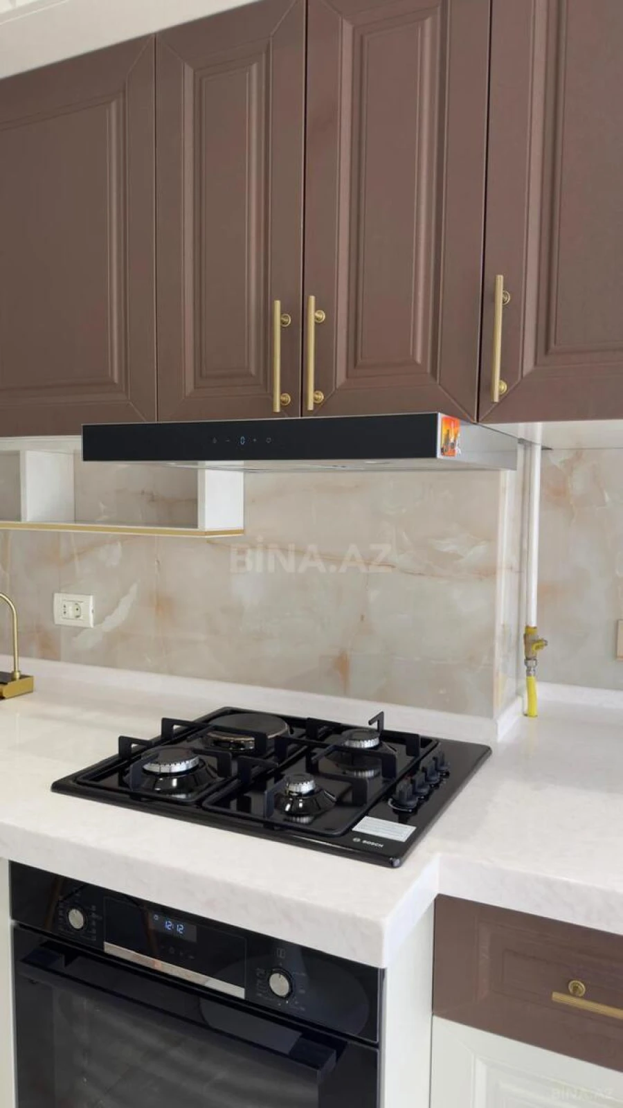 Satılır 4 otaqlı mənzil 145 m²