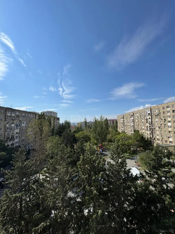 Satılır 4 otaqlı mənzil 145 m²