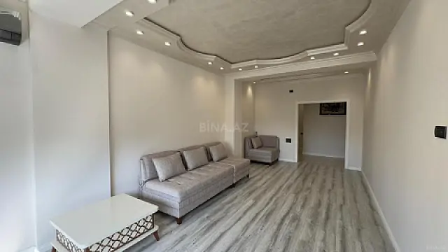 Satılır 4 otaqlı mənzil 145 m²