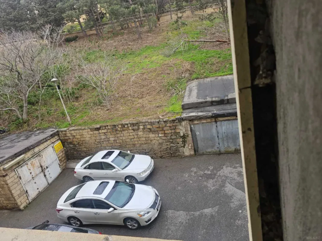 Kirayə verilir 2 otaqlı mənzil 90 m²