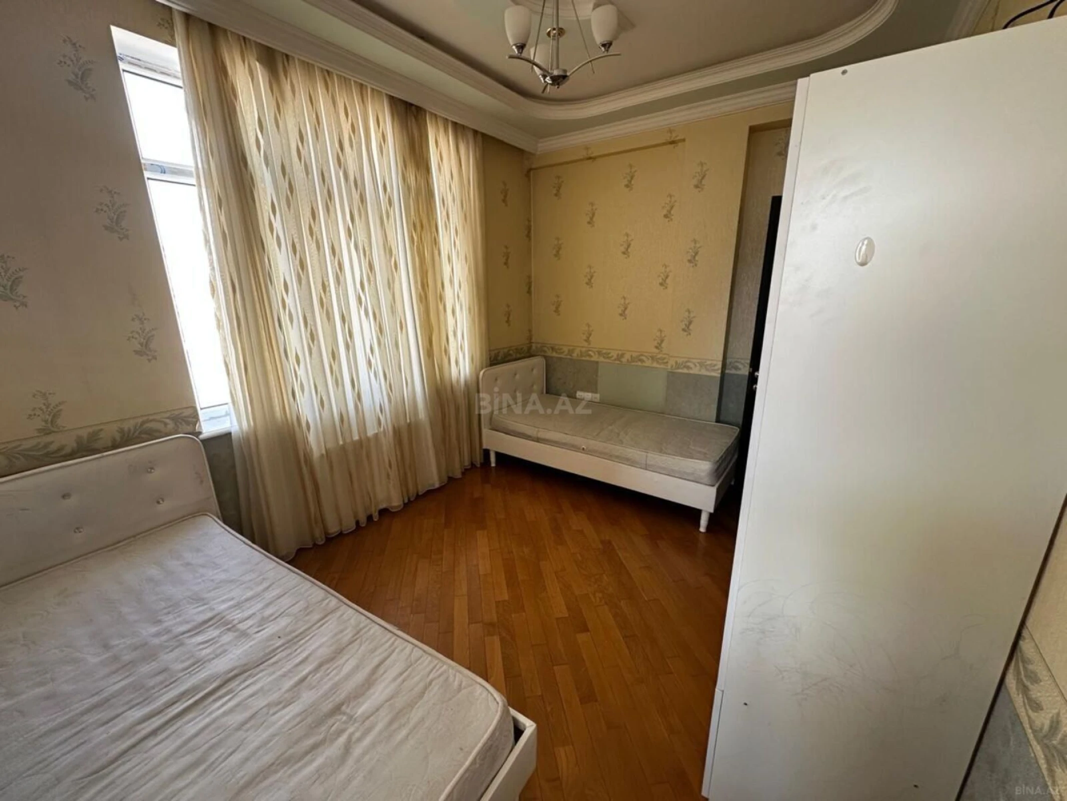Kirayə verilir 3 otaqlı mənzil 115 m²