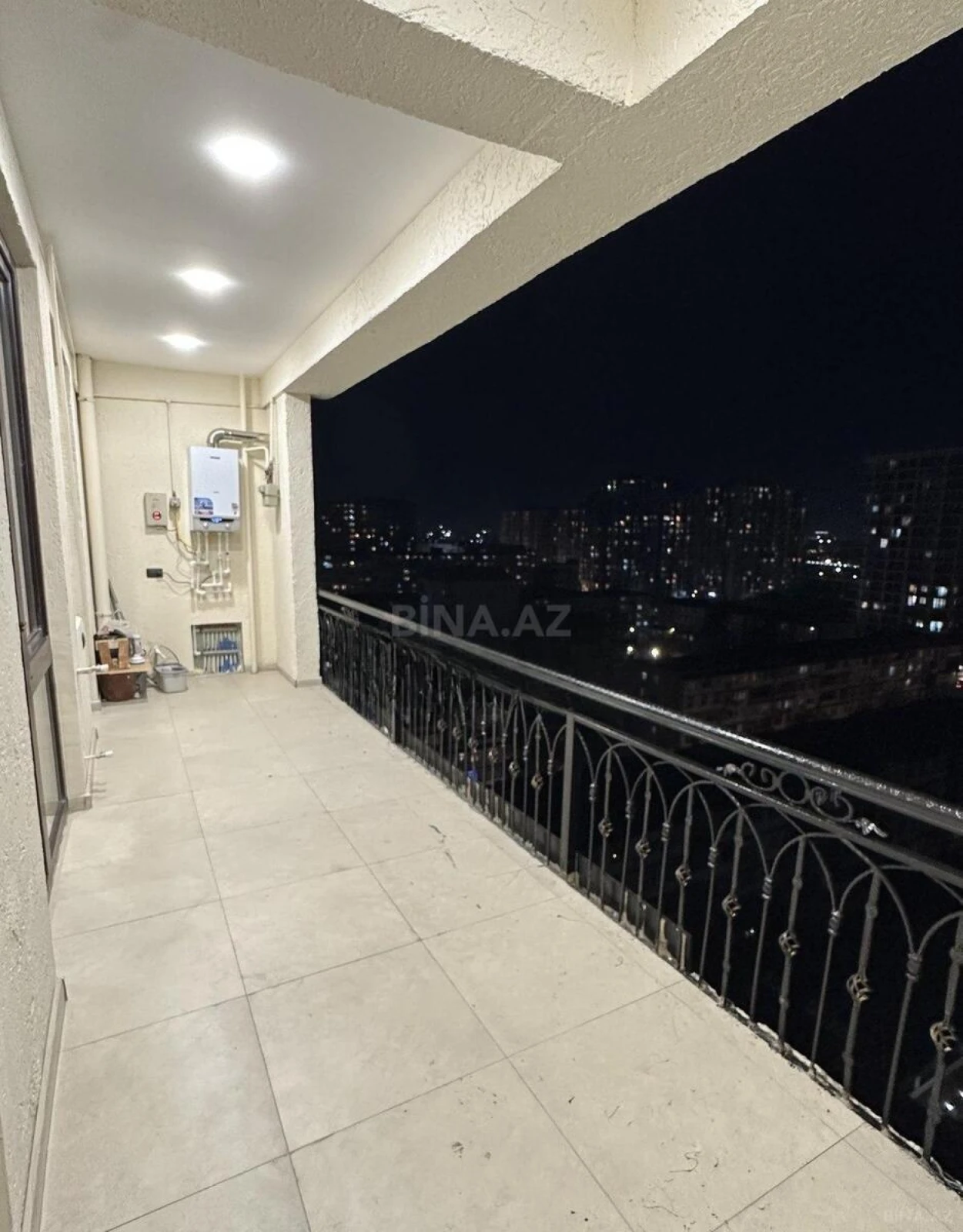 Satılır 3 otaqlı mənzil 103 m²