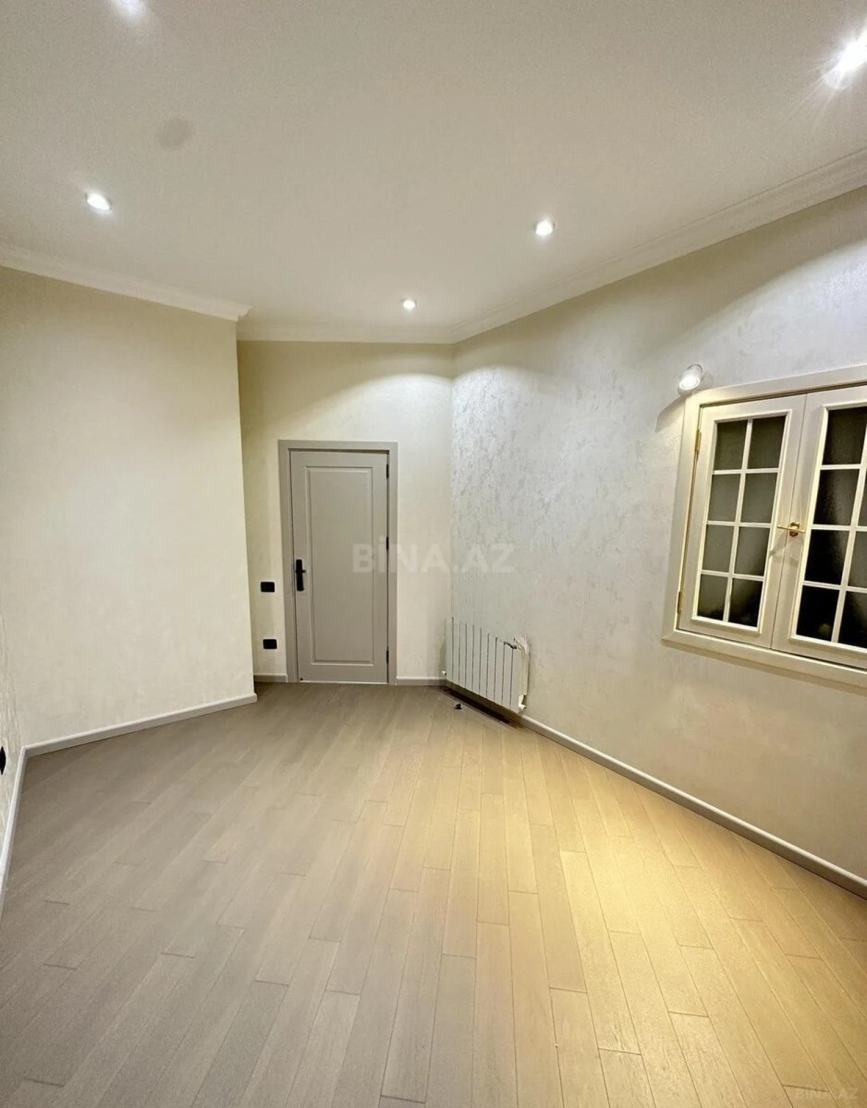 Satılır 3 otaqlı mənzil 103 m²