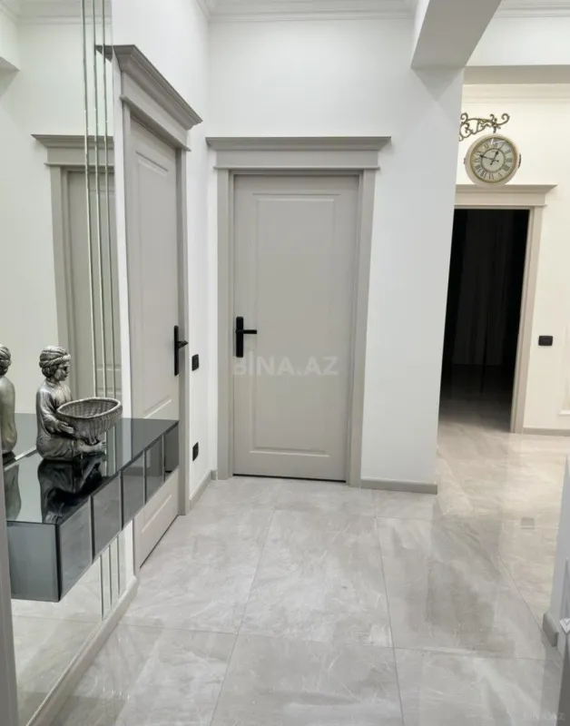 Satılır 3 otaqlı mənzil 103 m²