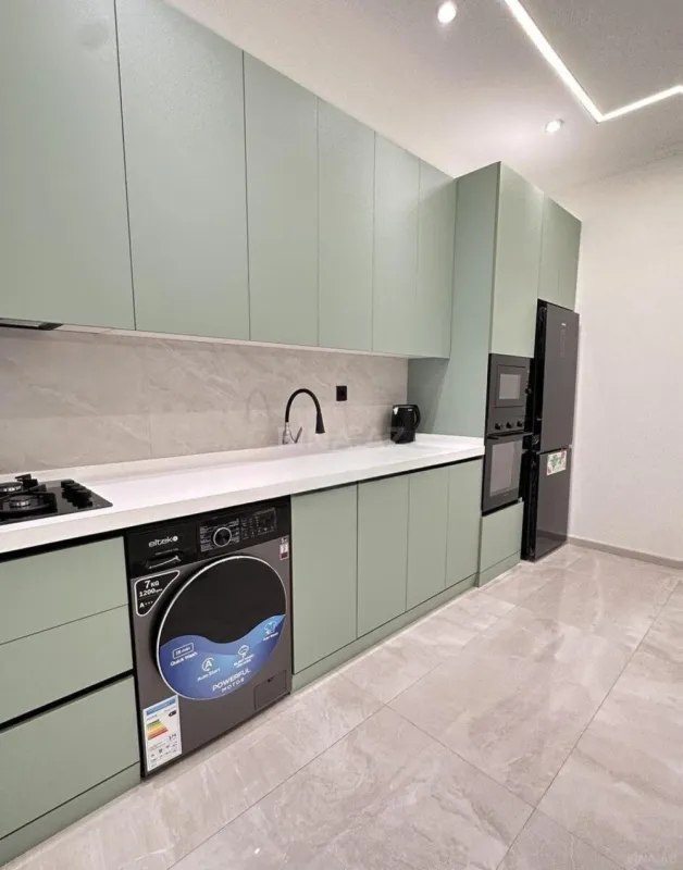 Satılır 3 otaqlı mənzil 103 m²