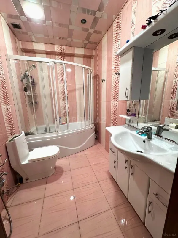 Kirayə verilir 3 otaqlı mənzil 140 m²