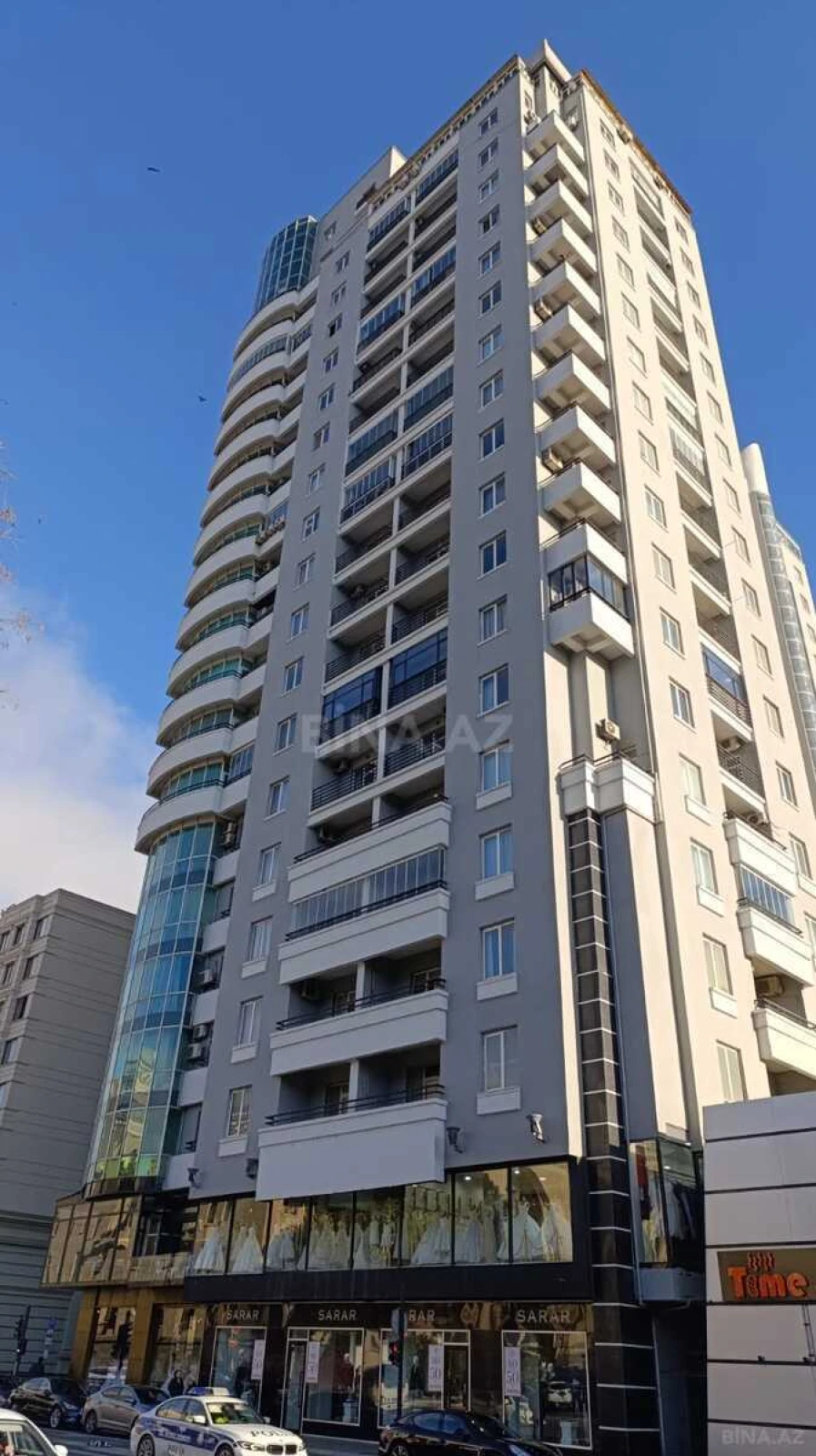 Satılır 4 otaqlı mənzil 255 m²