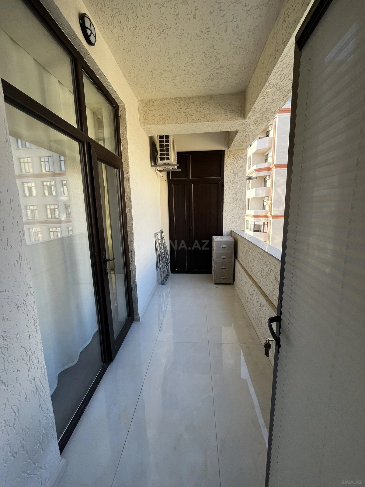 Kirayə verilir 2 otaqlı mənzil 76 m²
