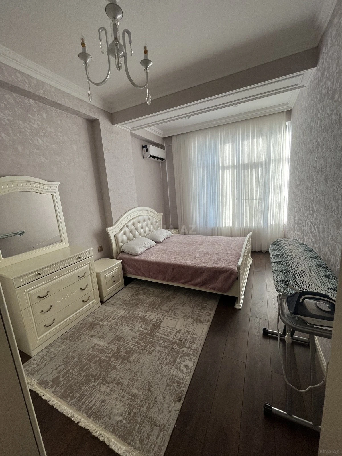 Kirayə verilir 2 otaqlı mənzil 76 m²