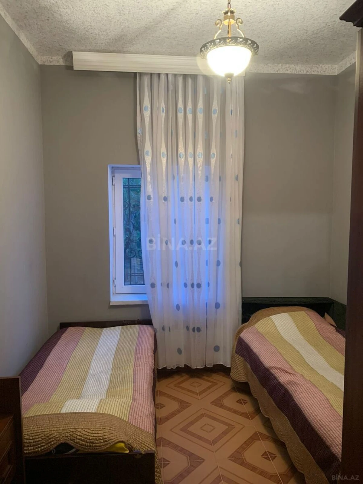Satılır 5 otaqlı həyət evi 200 m²