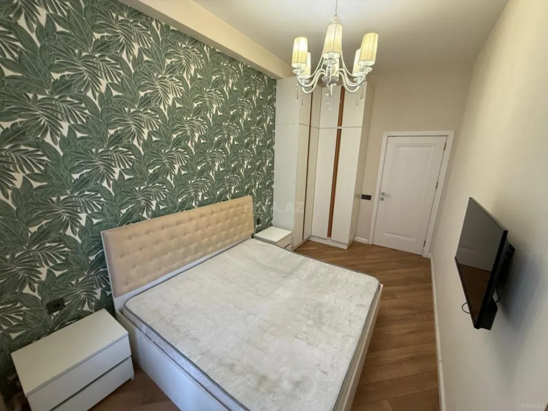 Satılır 2 otaqlı mənzil 74 m²