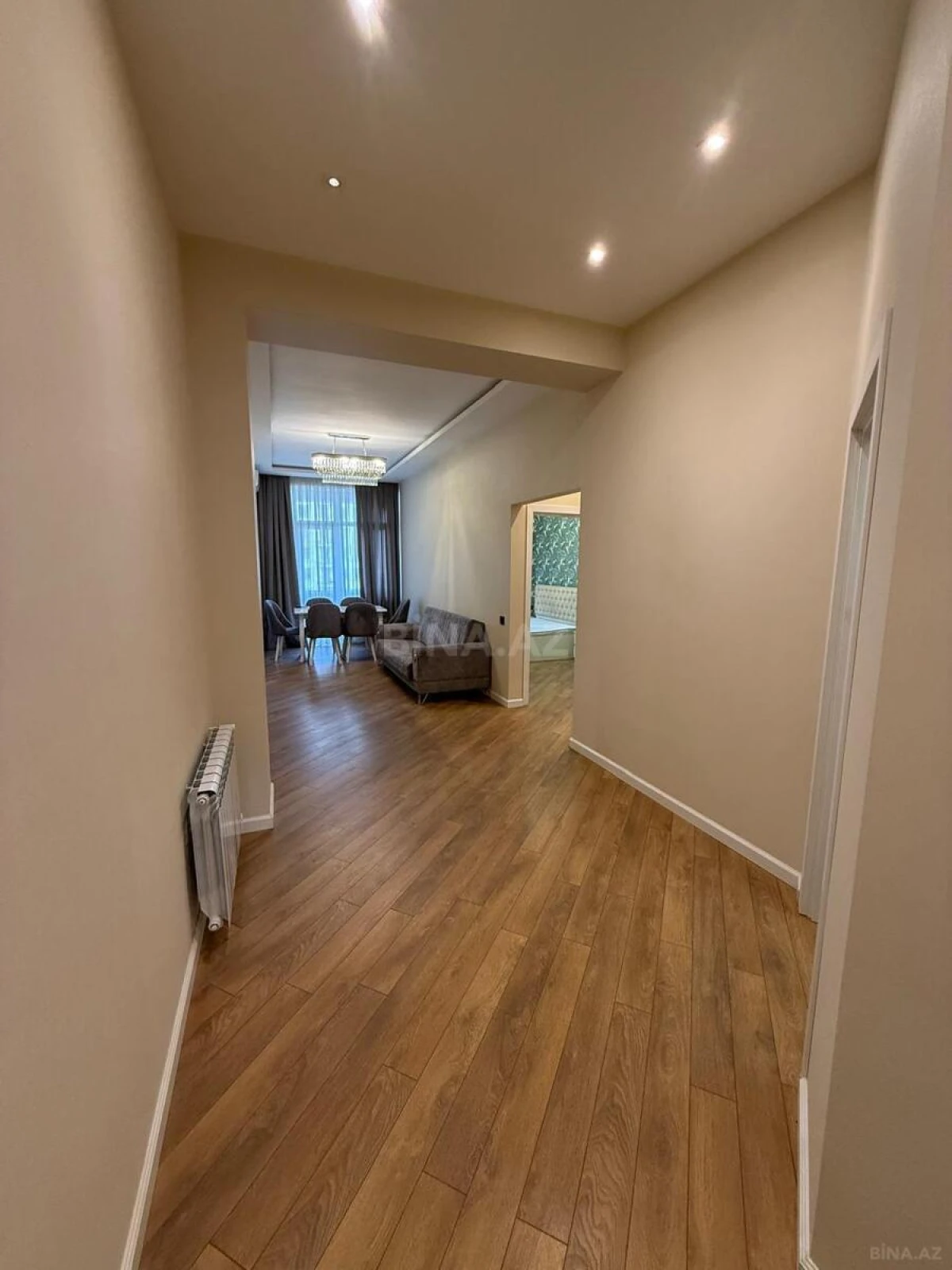 Satılır 2 otaqlı mənzil 74 m²