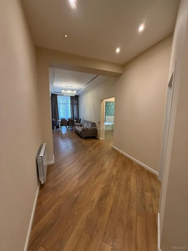 Satılır 2 otaqlı mənzil 74 m²