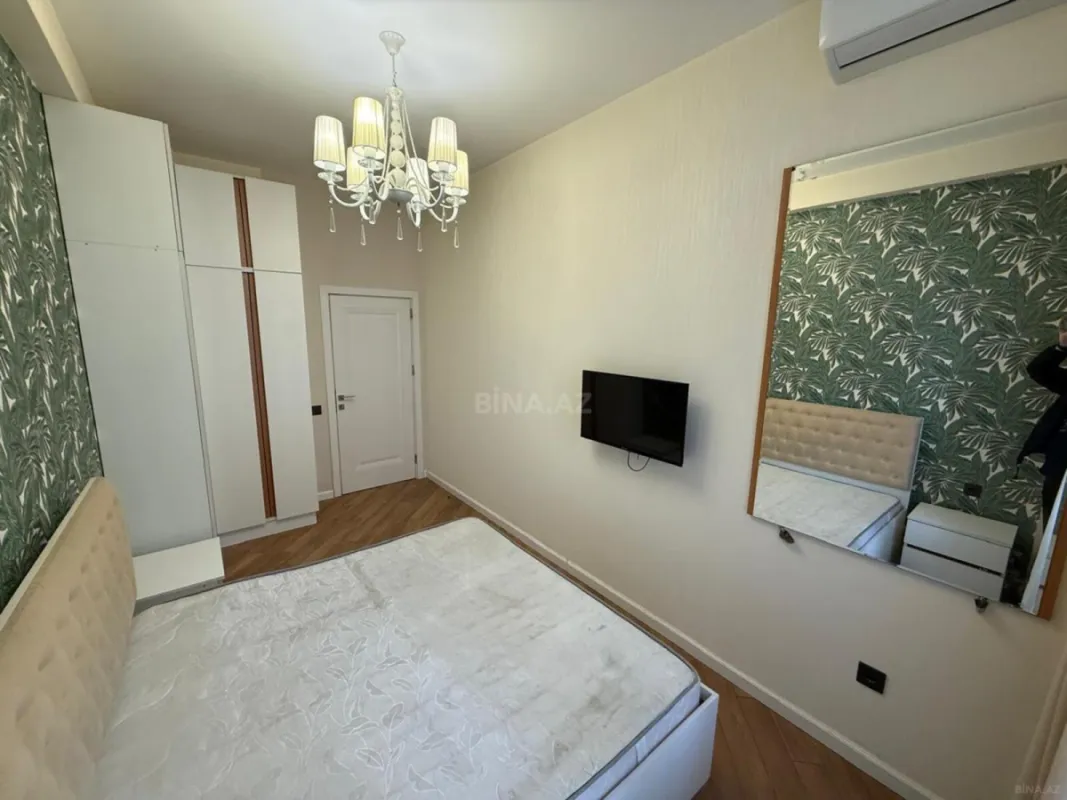 Satılır 2 otaqlı mənzil 74 m²