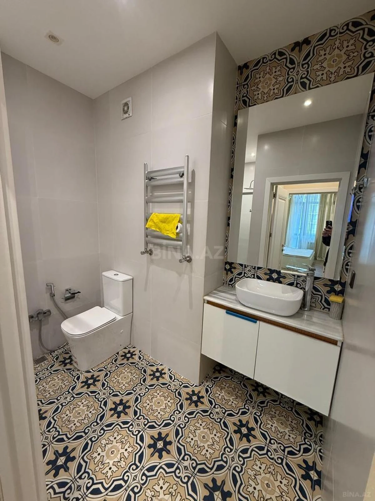 Satılır 2 otaqlı mənzil 74 m²