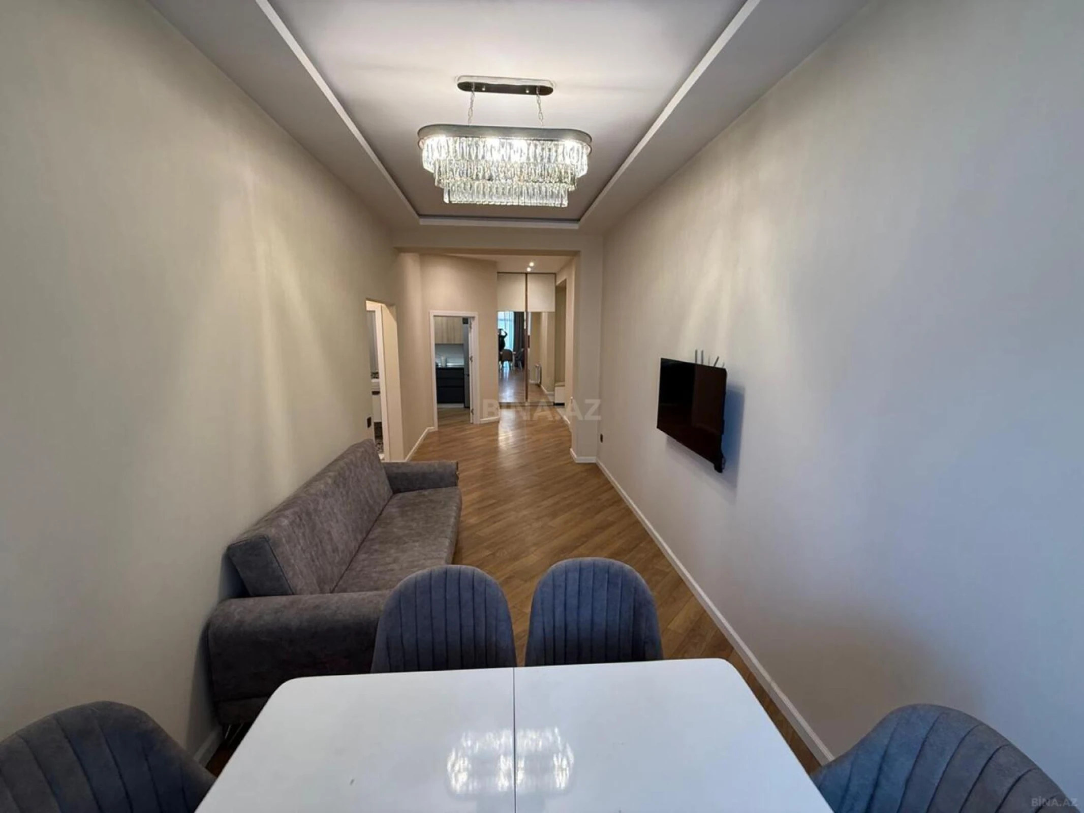 Satılır 2 otaqlı mənzil 74 m²