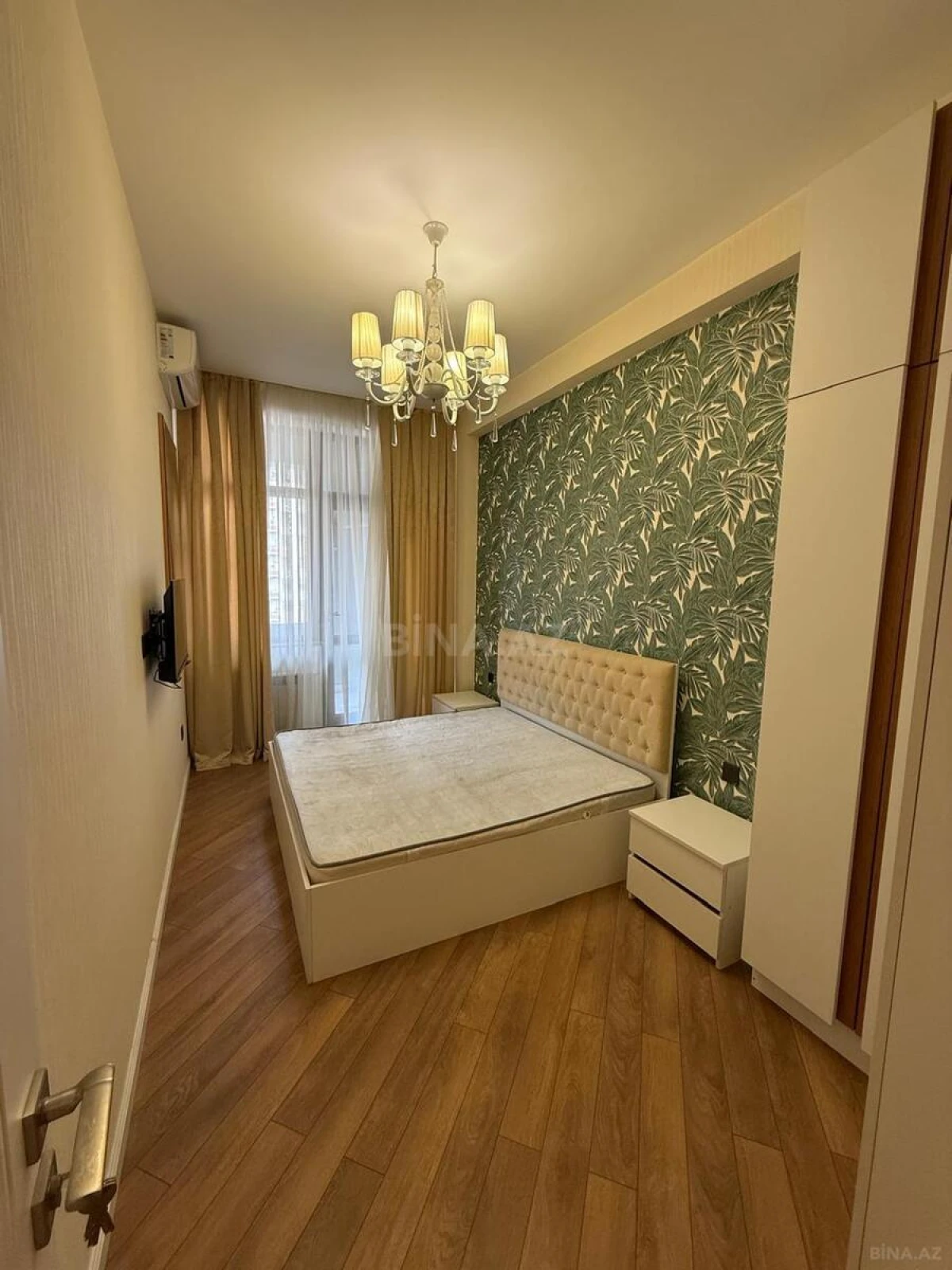 Satılır 2 otaqlı mənzil 74 m²