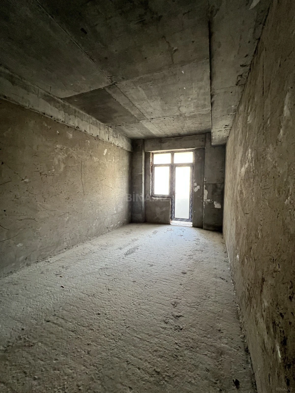 Satılır 2 otaqlı mənzil 109 m²