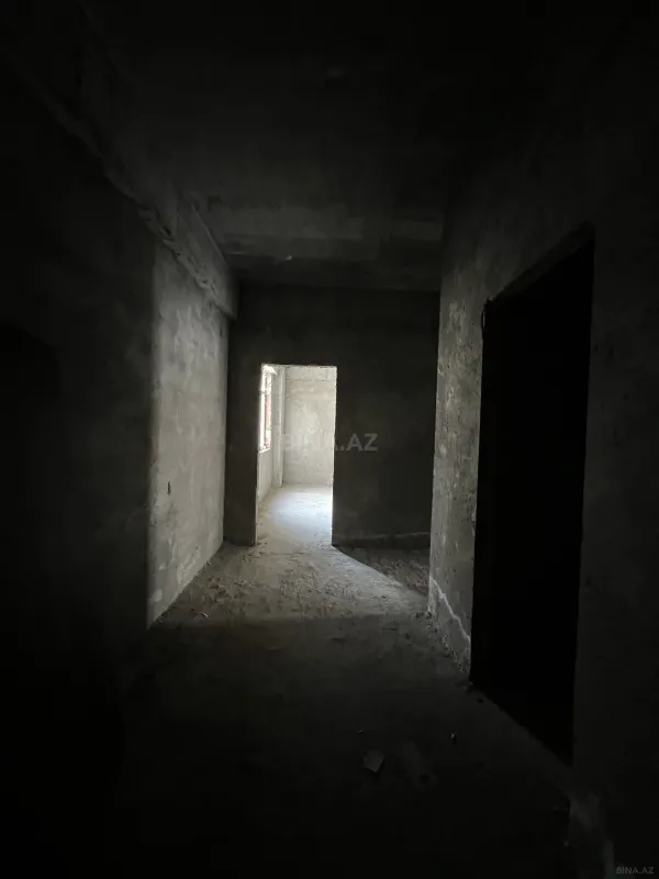 Satılır 2 otaqlı mənzil 109 m²