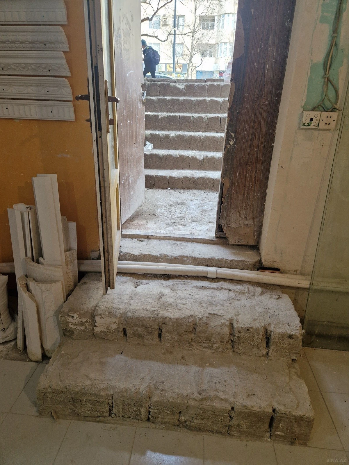 Satılır obyekt 130 m²