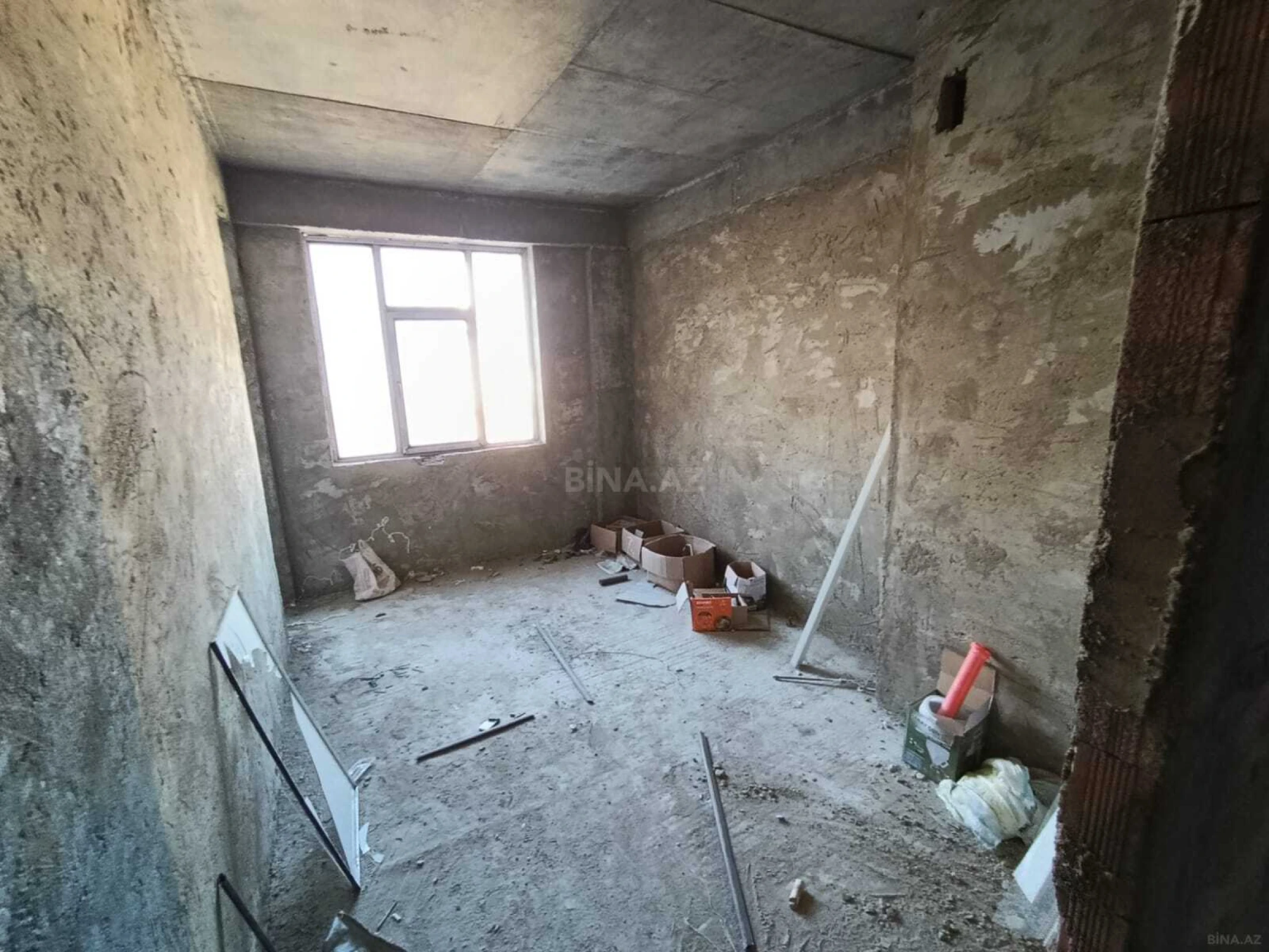 Satılır 3 otaqlı mənzil 110 m²