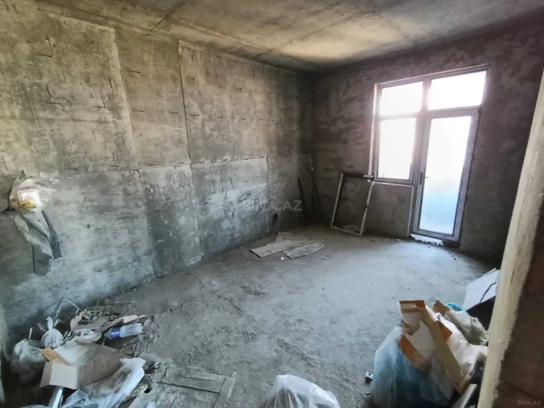 Satılır 3 otaqlı mənzil 110 m²