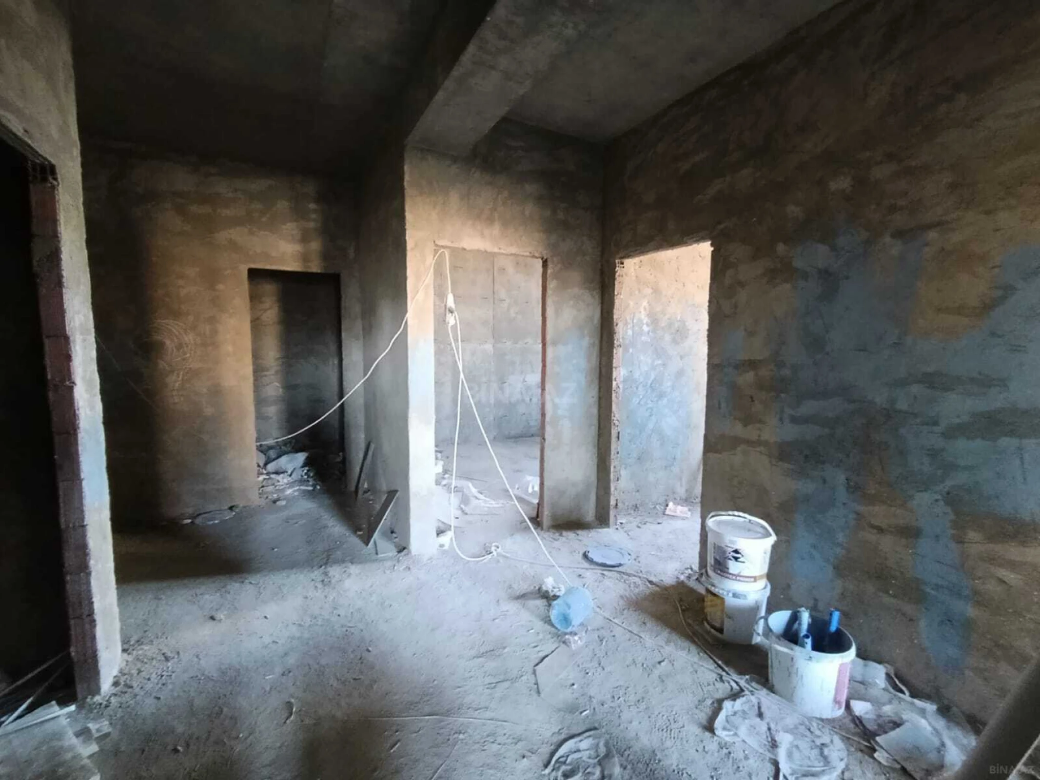 Satılır 3 otaqlı mənzil 110 m²