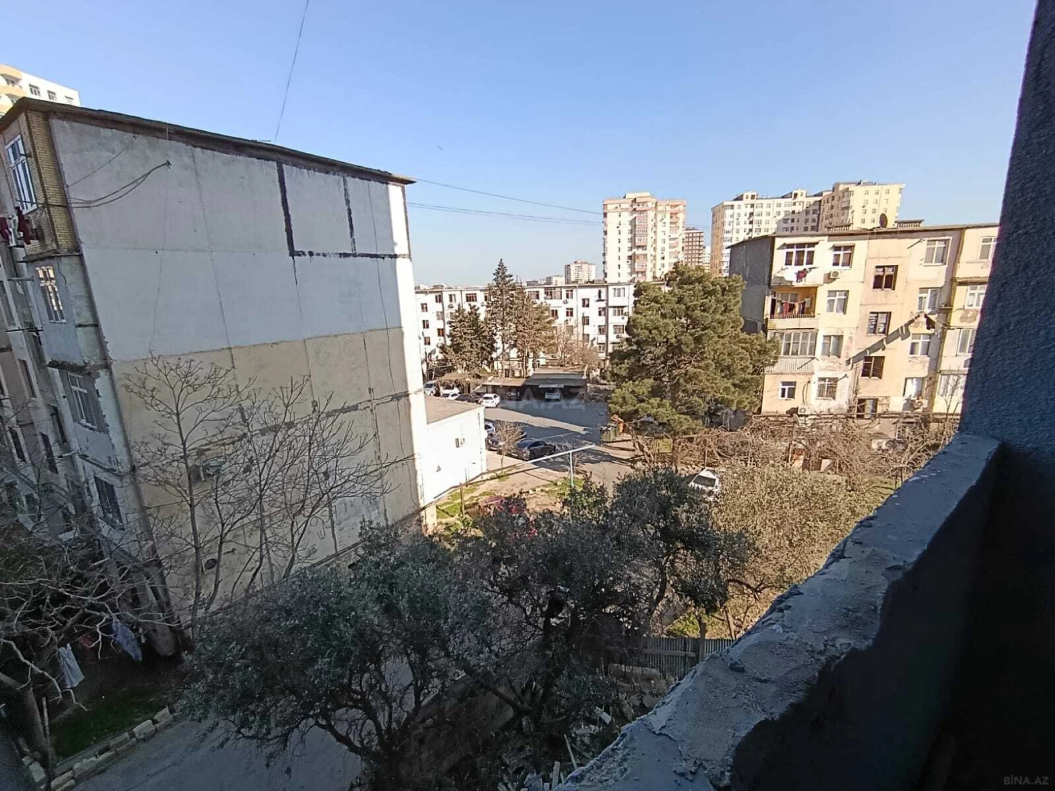 Satılır 3 otaqlı mənzil 110 m²