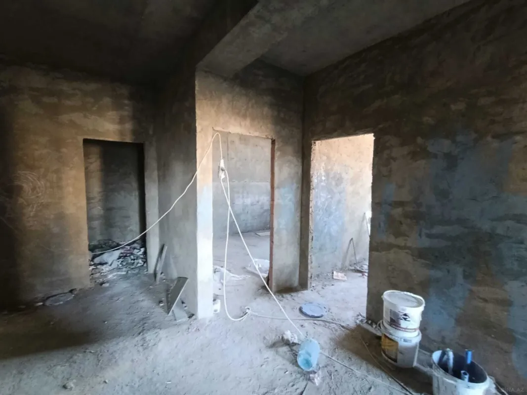 Satılır 3 otaqlı mənzil 110 m²