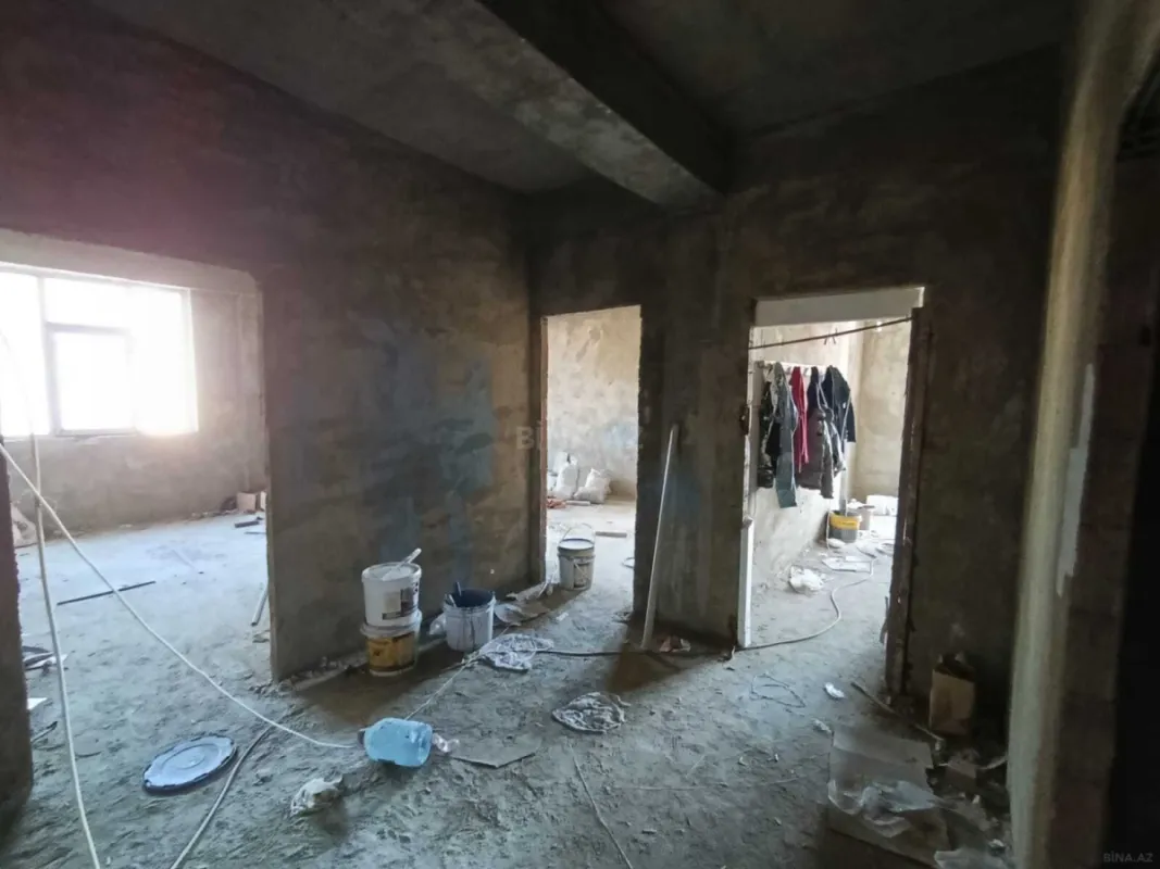 Satılır 3 otaqlı mənzil 110 m²