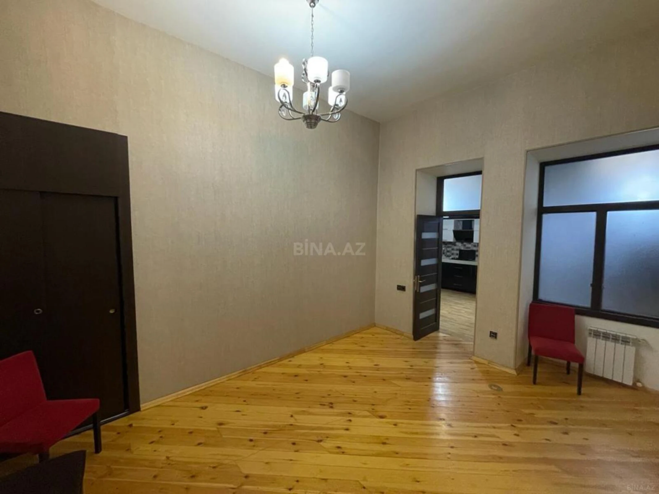 Kirayə verilir 3 otaqlı ofis 80 m²