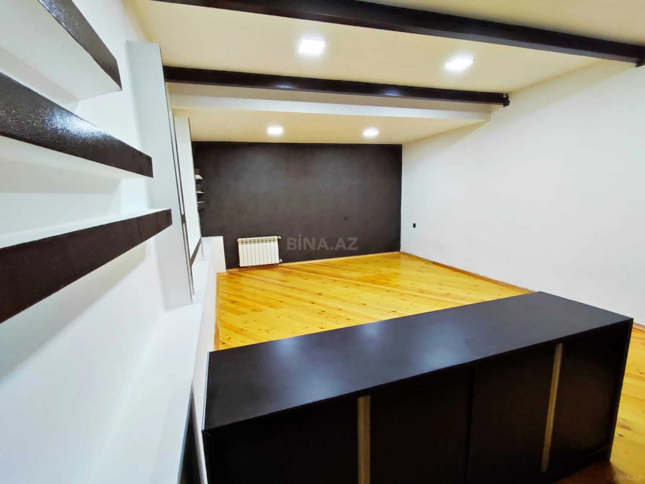 Kirayə verilir 3 otaqlı ofis 80 m²