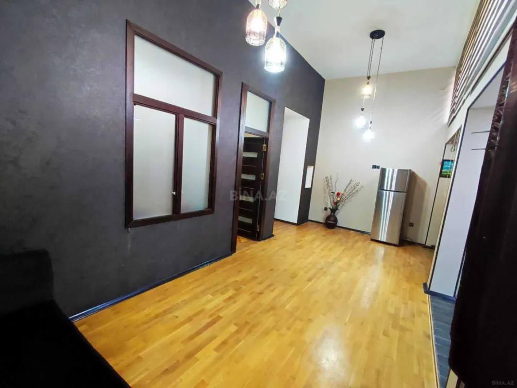 Kirayə verilir 3 otaqlı ofis 80 m²