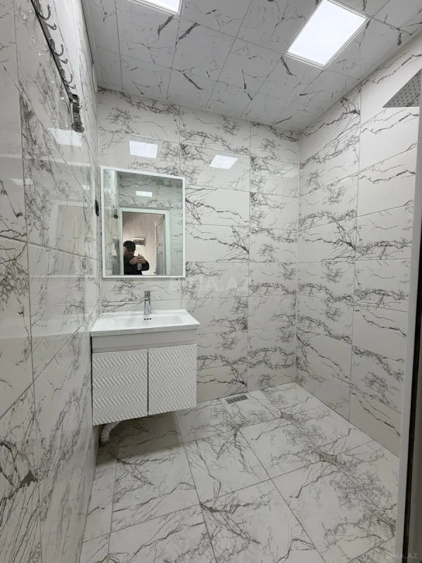 Satılır 2 otaqlı mənzil 65 m²