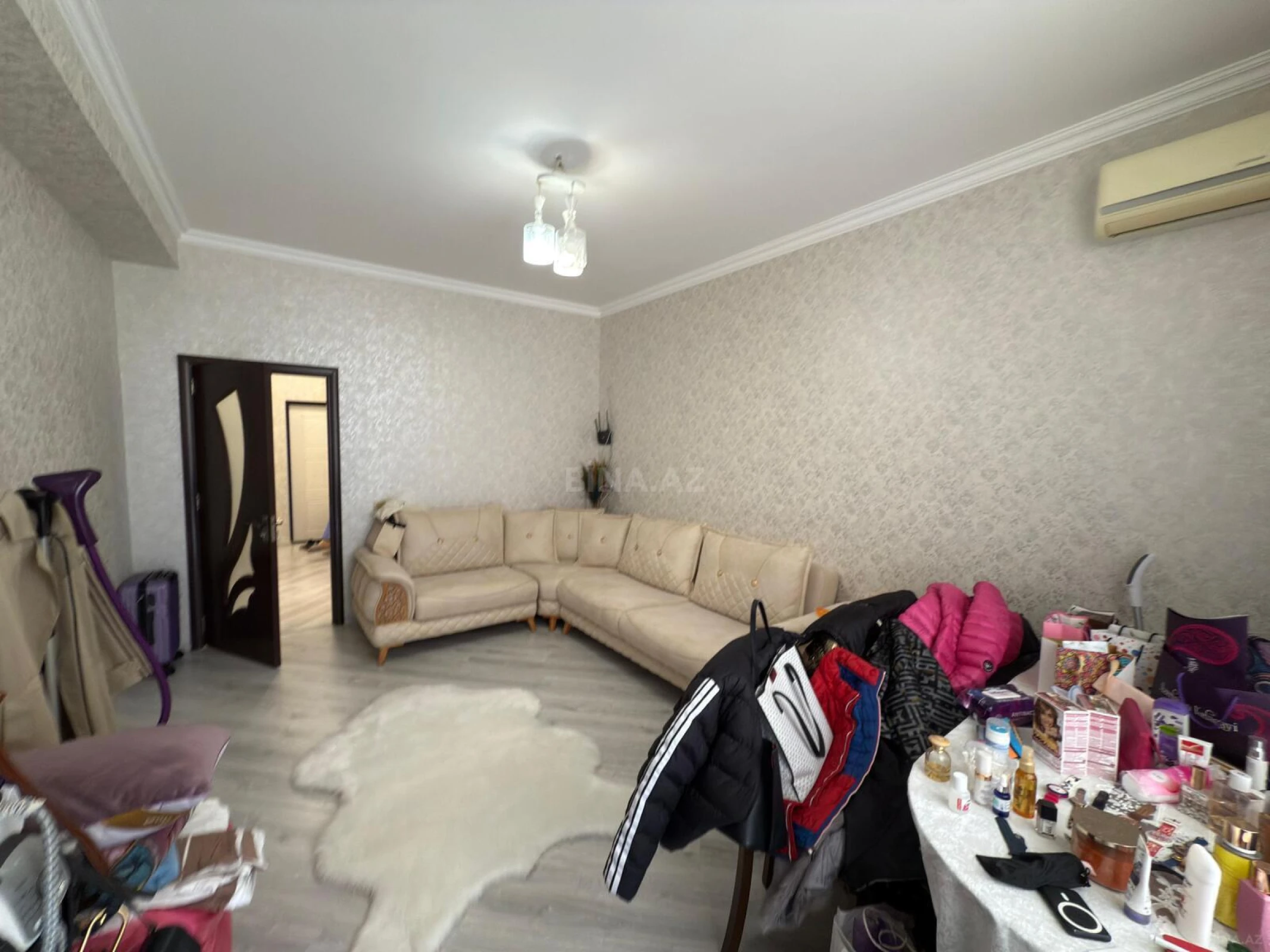 Satılır 2 otaqlı mənzil 85 m²
