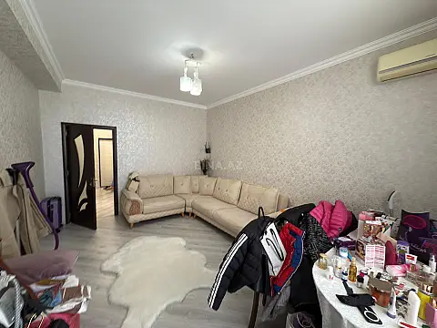Satılır 2 otaqlı mənzil 85 m²