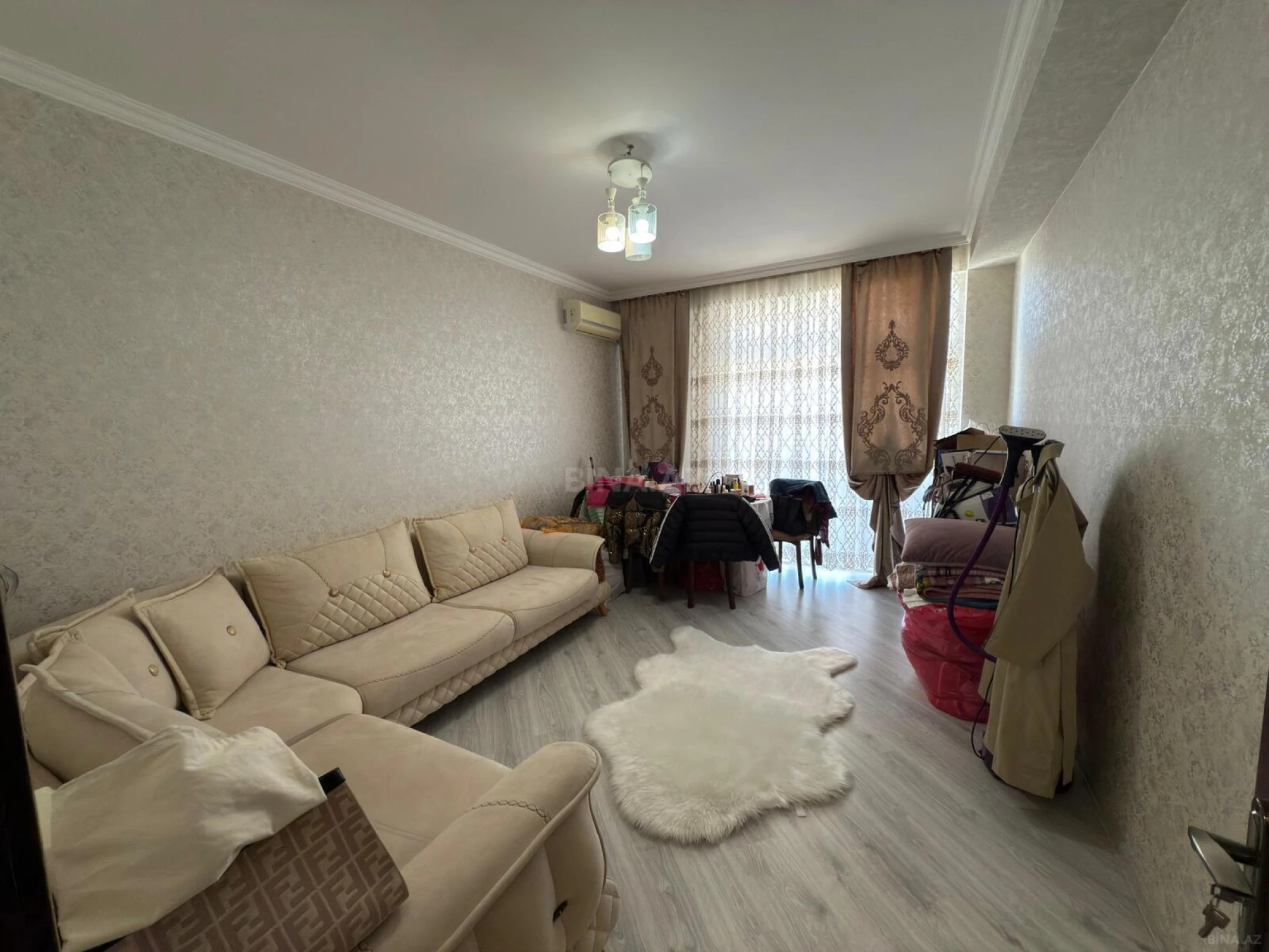 Satılır 2 otaqlı mənzil 85 m²