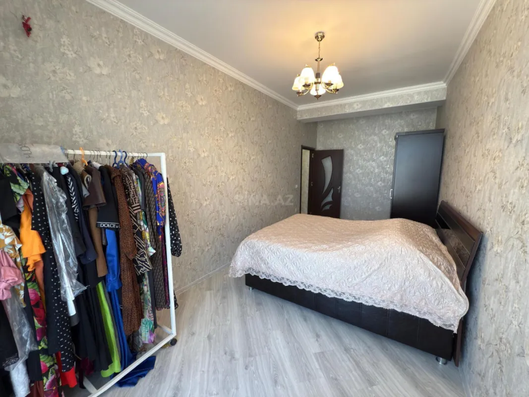 Satılır 2 otaqlı mənzil 85 m²